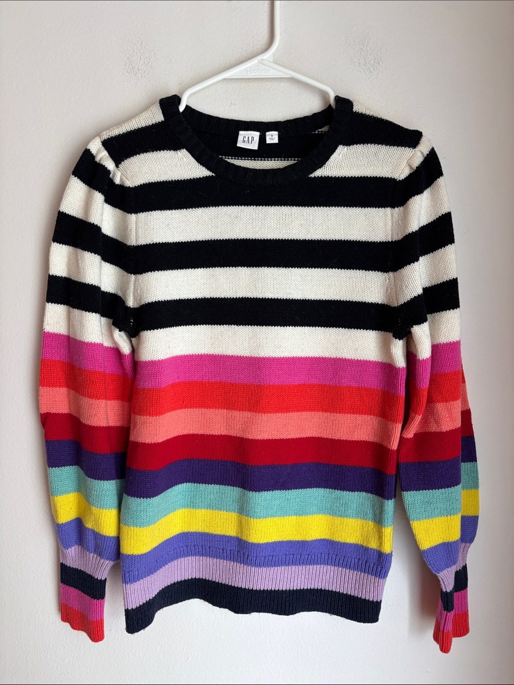 GAP Women's Multicolor Rainbow Striped merino wool Crewneck Sweater Small EUC - Picture 3 of 7